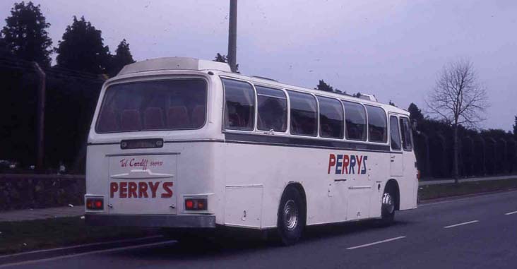 Perrys Bedford YRQ Autokori SYD86M